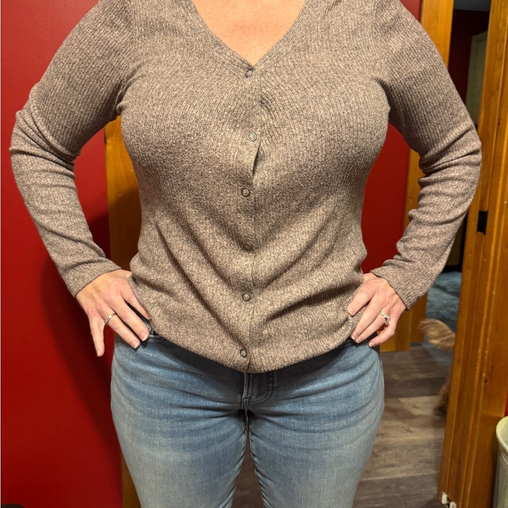 Long sleeve - button down, super soft shirt